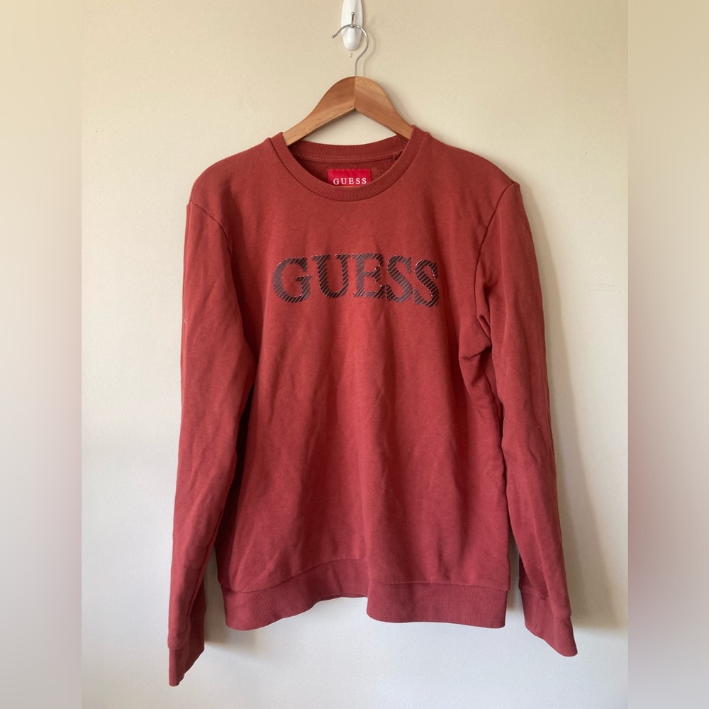 GUESS Womens Size Large Brick Red Crewneck Sweatshirt